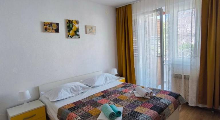 Apartment with patio | Next to the beach | Dogs allowed in Brela