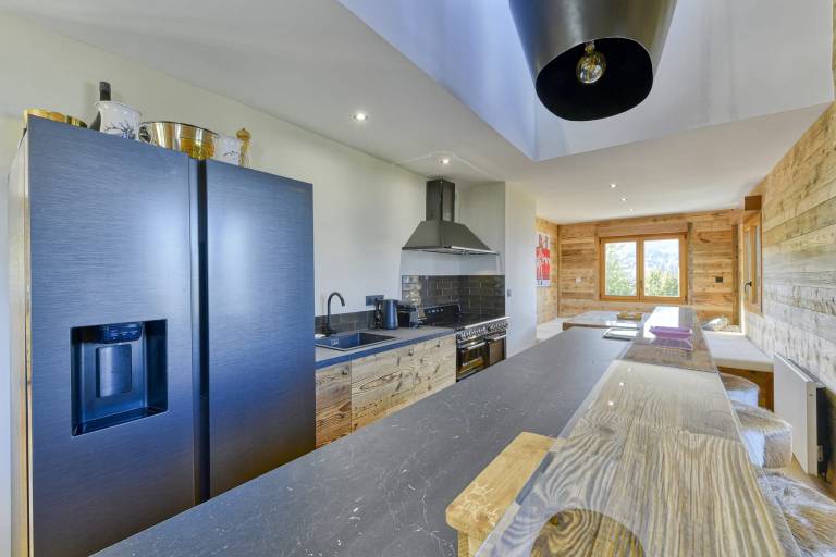 Children-friendly chalet with terrace & garden | Mountain view | Pets allowed — photo 3