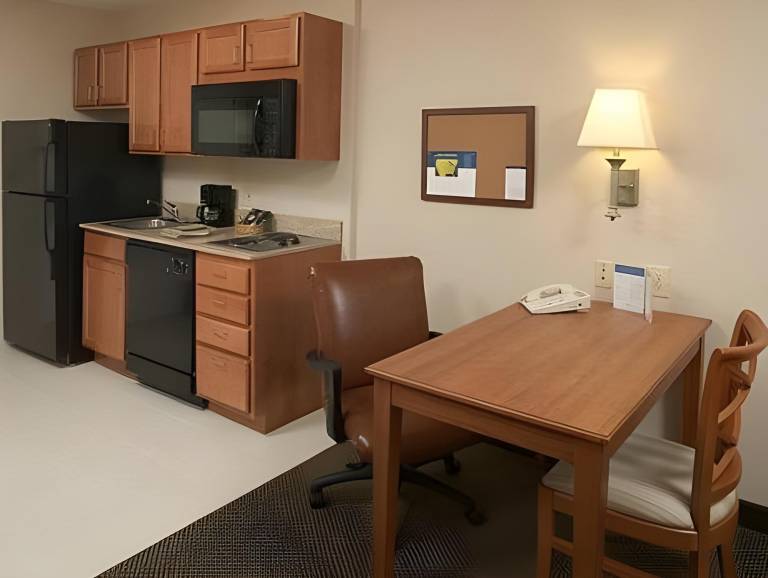 Candlewood Suites Killeen - Fort Hood Area by IHG — photo 4