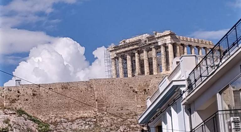 Rental apartment with terrace | Next to Acropolis of Athens | Perfect for remote work in Athens