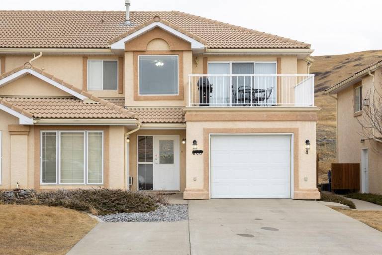 Condo  Lethbridge