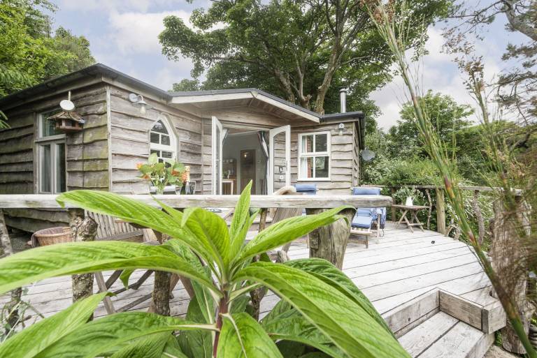 Cabin  New Mill
