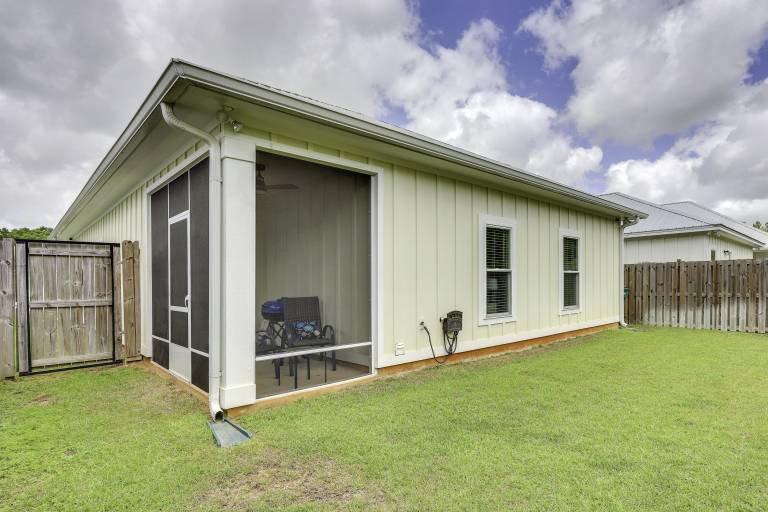 NEW! Foley Family Escape w/ Fenced Yard — photo 2