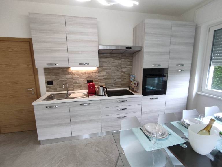 Children-friendly rental apartment with terrace, yard & grill | Panoramic view | Perfect for remote work | Dogs allowed — photo 4