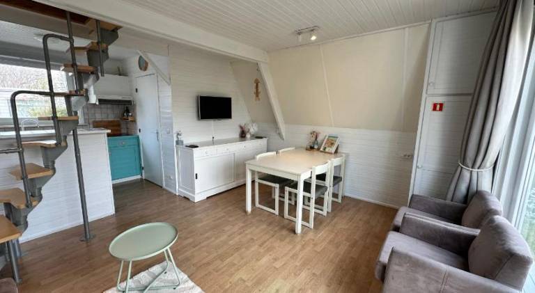 Chalet with pool | Pet-friendly in Nieuwpoort