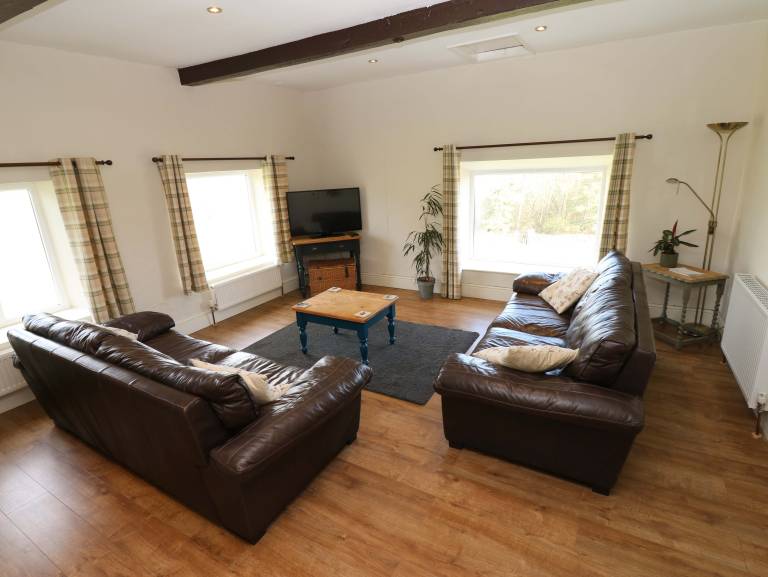 Children-friendly beautiful cottage with yard | Pet-friendly — photo 3