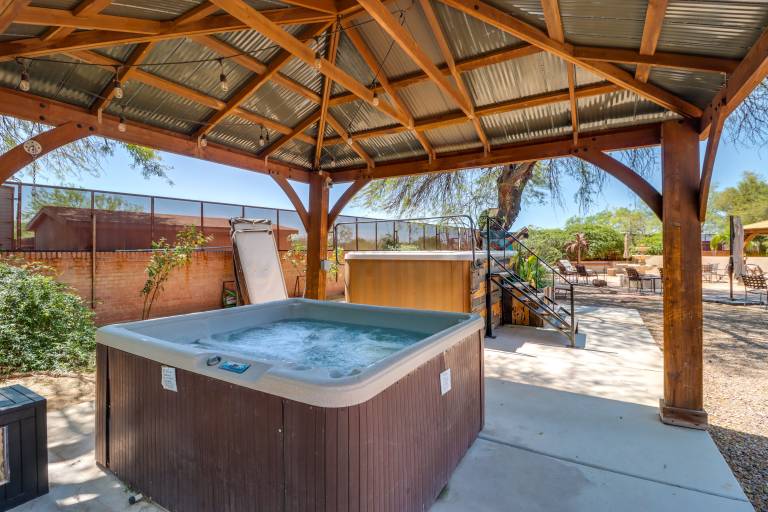 Pet Friendly Tucson Casita Shared Hot Tub & Patio