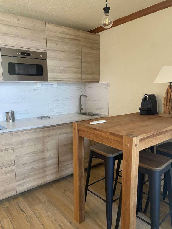 250m from shops, 3rd floor, tv, ski locker, 23m², Alpe d'Huez — photo 4
