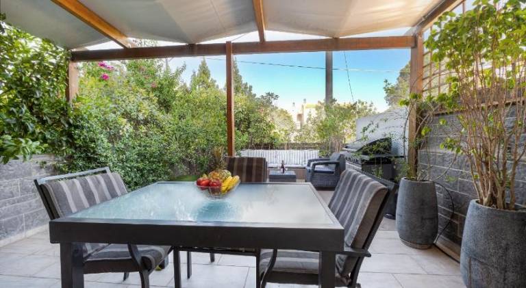Fully equipped villa with BBQ, patio & yard | Next to the beach | Perfect for remote work | Dogs allowed — photo 3