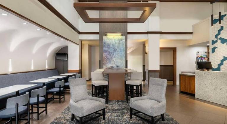 Hyatt Place Tampa Busch Gardens — photo 5