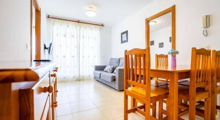 Holiday apartment with terrace & pool | Next to the beach | Pets allowed — photo 5