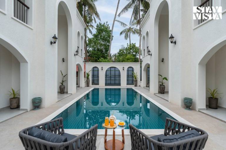 Villa with pool & garden in Anjuna