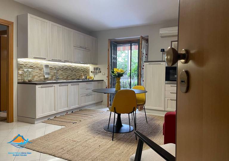 Holiday apartment with grill, yard & patio | Garden view — photo 4