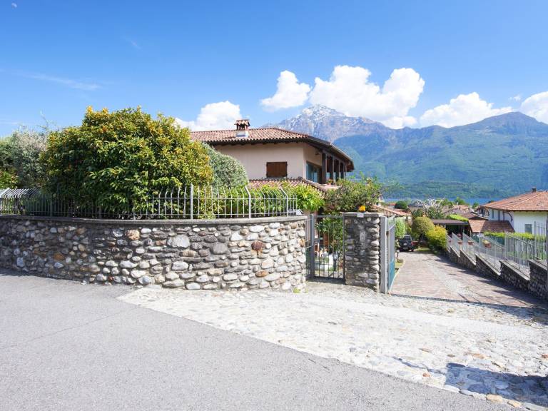 Ferienwohnung  Colico Piano