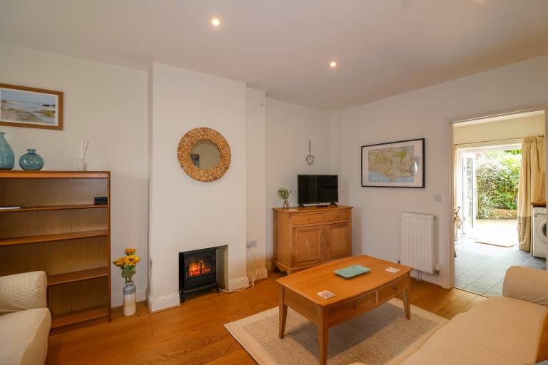 Cottage with garden | Beach view — photo 5