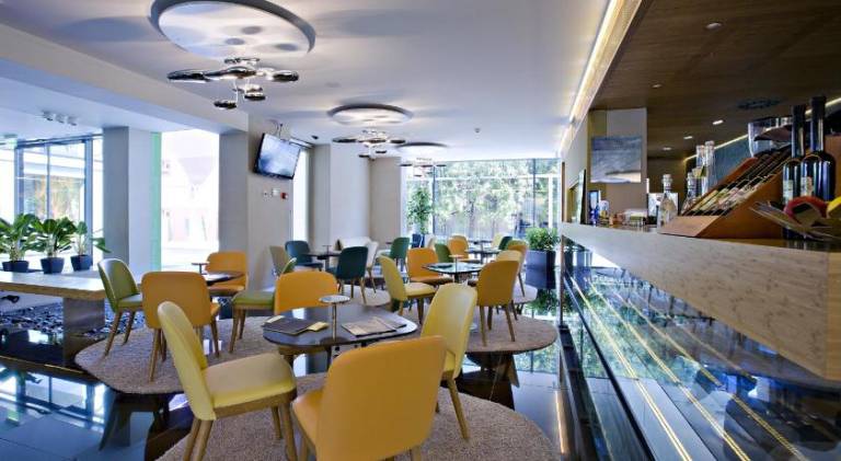Hotel Zena Beauty & Shopping Center — photo 2