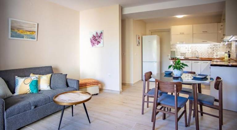 Rental apartment with garden, terrace & barbeque — photo 2