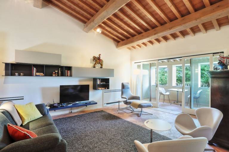 Holiday apartment with terrace & garden — photo 5