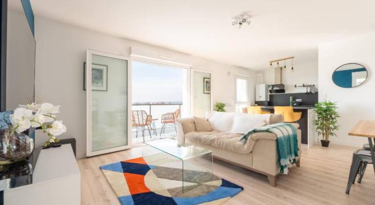 Apartment with 3 rooms for 6 persons in Saint-Etienne-du-Rouvray