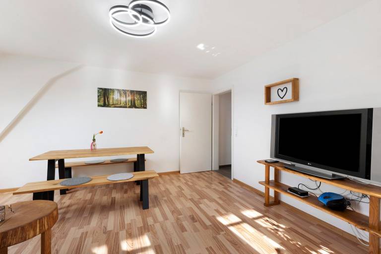 Rental apartment with pool, garden & BBQ | Mountain view — photo 3