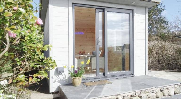 House with 2 rooms for 4 persons — photo 3