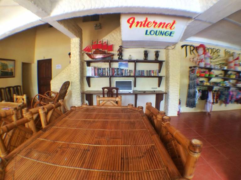 Treasure Island Resort — photo 4