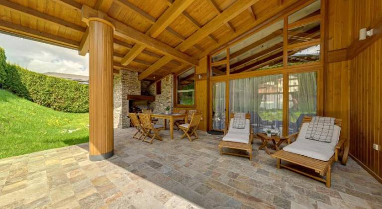 Villa with hot tub — photo 5