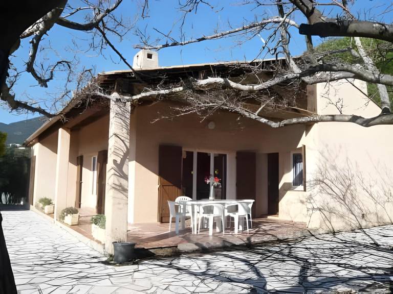 House with 3 rooms for 8 persons in Cavalaire-sur-Mer