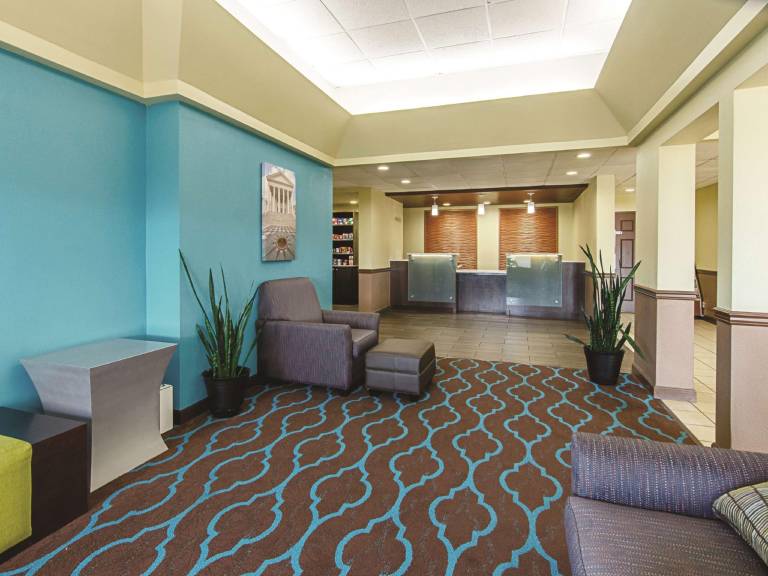 Garner Hotel Wytheville East By IHG — photo 5