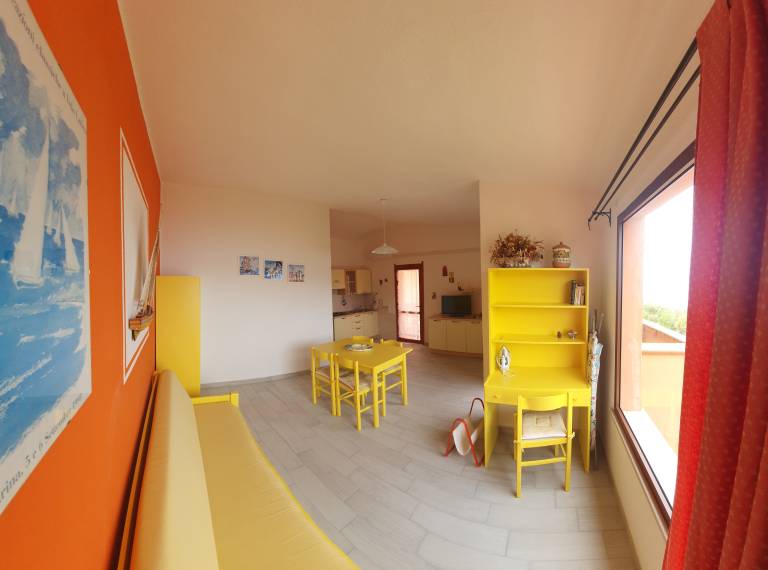Apartment with barbeque & garden — photo 4