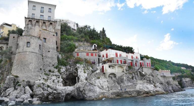 Vacation home with terrace in Tramonti