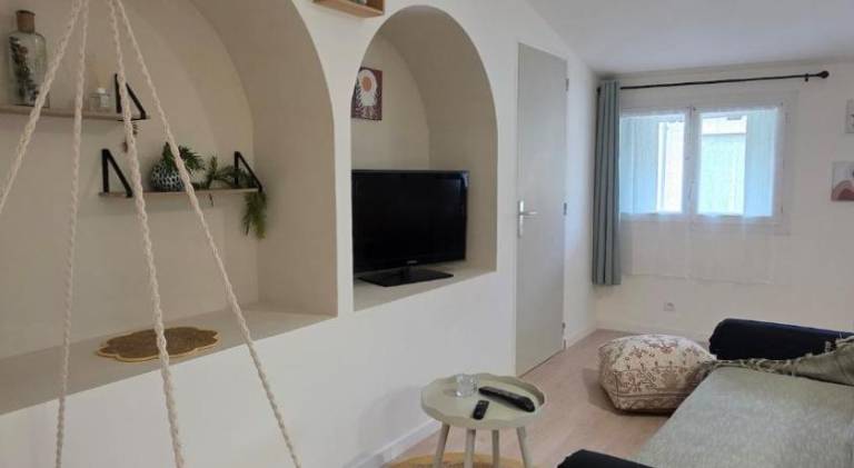 Apartment with 2 rooms for 4 persons — photo 2