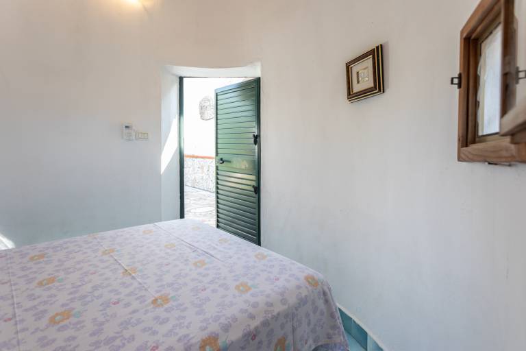 Villa with garden & private pool — photo 3