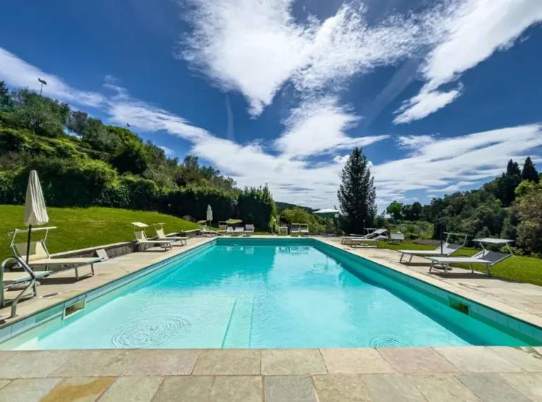 Charming apartment in Loro Ciuffenna, 110 m² with Shared Pool. in Loro Ciuffenna