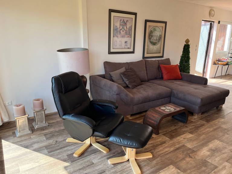 Family-oriented nice vacation home with yard, BBQ & terrace | Beach nearby | Pets allowed — photo 3