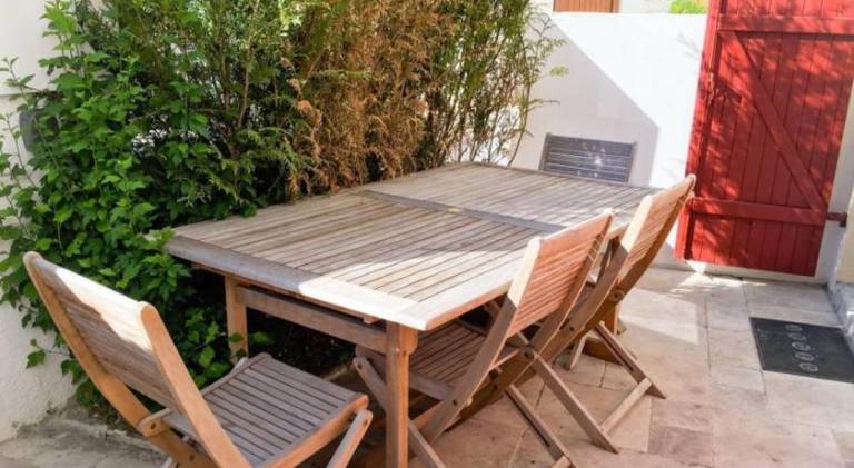 Holiday apartment with terrace — photo 3