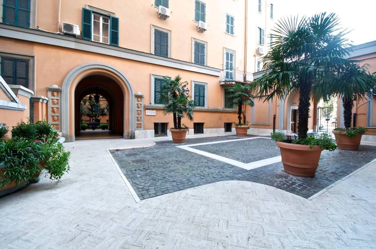 Children-friendly beautiful apartment with garden & terrace | Garden view | Pets allowed in Vittoria