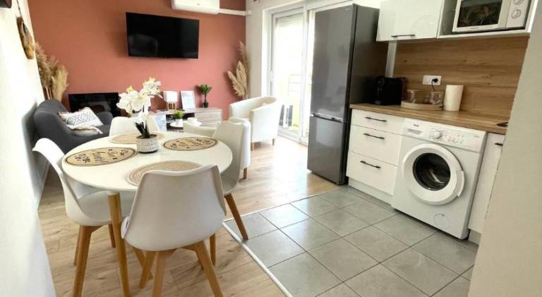 Rental apartment with 3 rooms for 6 persons — photo 3