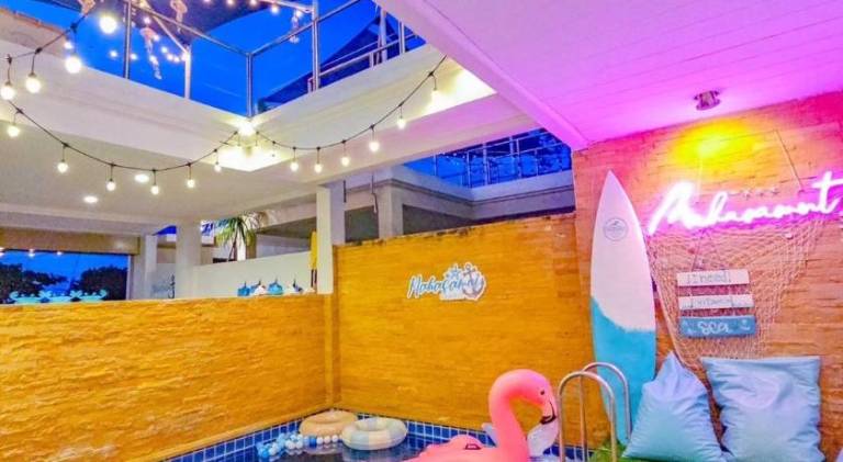 Vacation home with pool in Sattahip