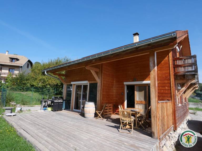 Gite with yard & terrace — photo 3