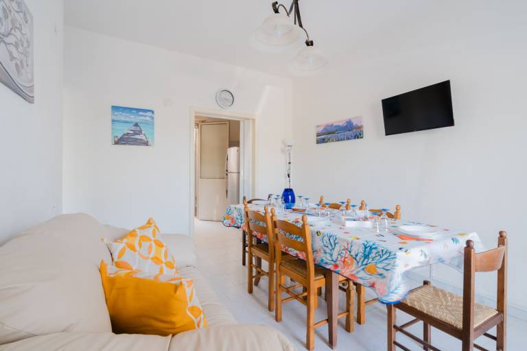 Child-friendly wonderful house with barbeque, terrace & yard | Sea view | Next to the beach | Pets allowed — photo 5