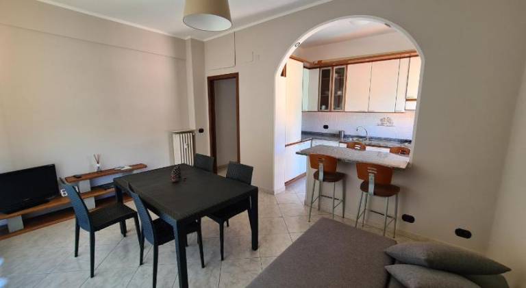 Rental apartment with patio — photo 2