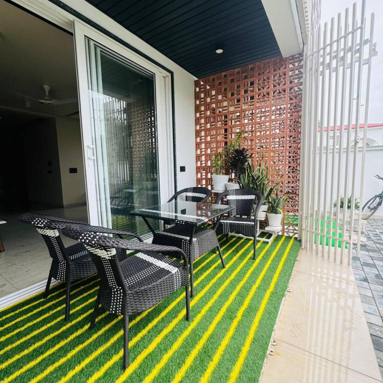 Anjaney: Riverside villa — photo 3