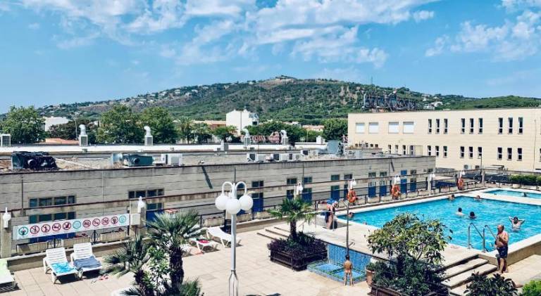 Charming holiday apartment with pool & terrace | Suitable for remote work | Pets are welcome — photo 3