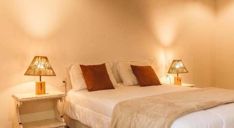 Beautiful lodge with pool, yard & terrace | Dogs allowed in Paraiso