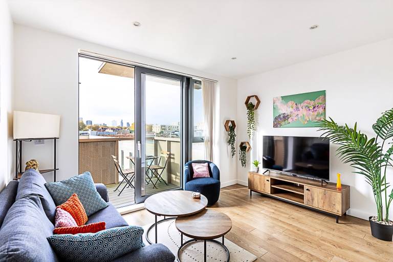 Stepney Green City Apartment