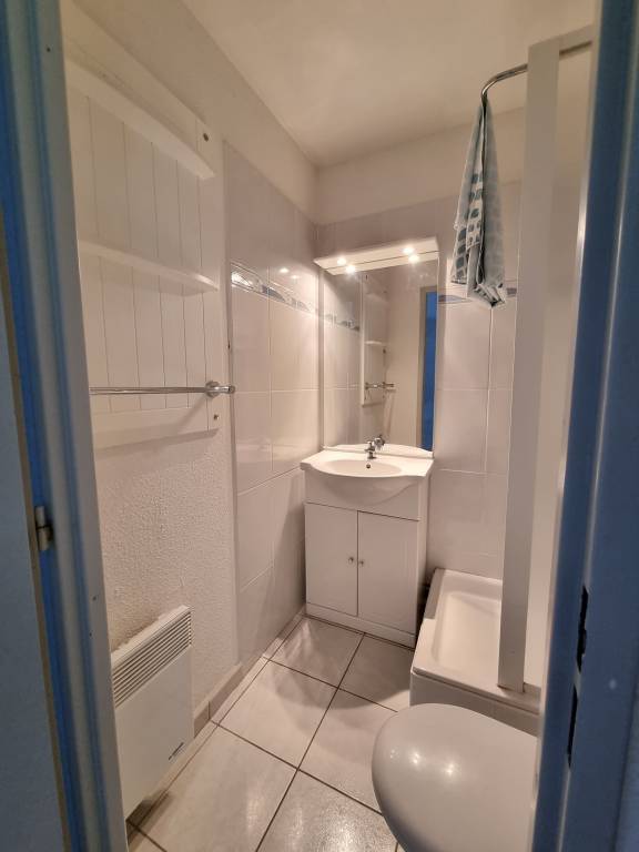 Apartment with patio & pool | Sea view | Beach nearby | Pets are welcome — photo 4