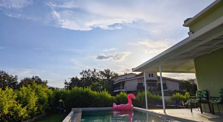 Villa with pool in Marathon