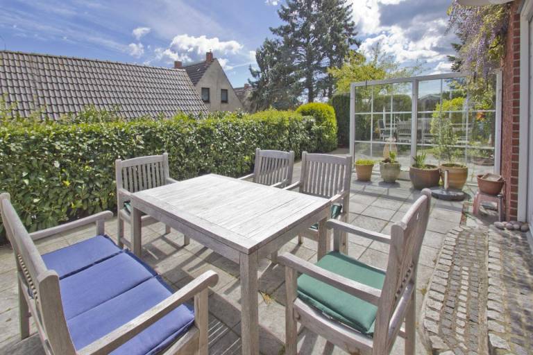 strandnahe Ferienwohnung mit schönem Garten - Ferienhaus Gisela — photo 2