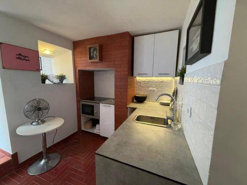 Apartment with patio | Pet-friendly — photo 2